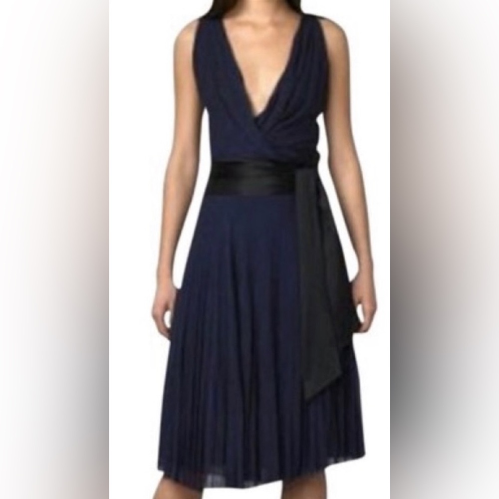 Rare DIANE VON FURSTENBERG Lorelei Silk
Wrap Dress 8